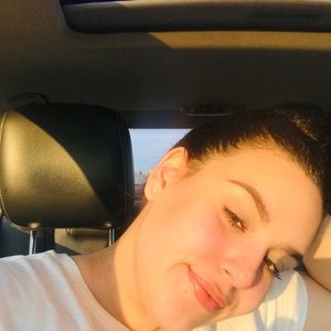 Meet your Posher, Izabelle